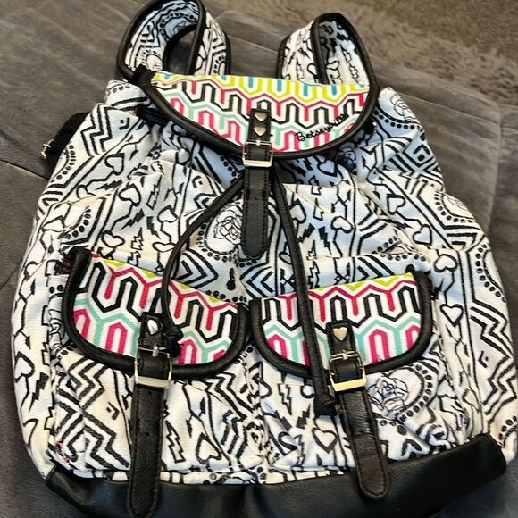 Betsyville Backpack black and white Aztec design - Picture 1 of 8